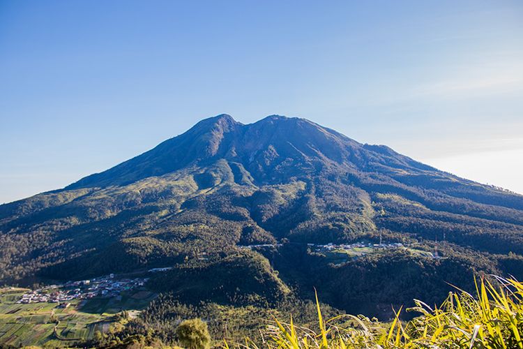 Peringatan Hari Gunung International di Gunung Lawu